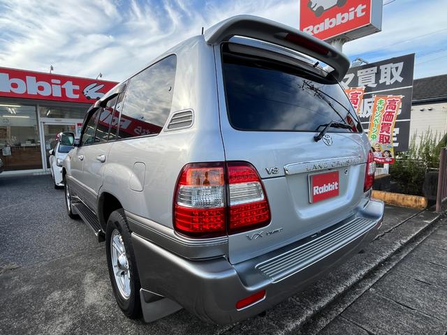 ランドクルーザー１００ ＶＸリミテッド６０ｔｈスペシャルエディション　バン登録変更済・サンルーフ・純正ナビ・バックカメラ・５速ＡＴ（34枚目）