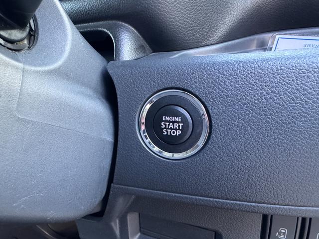 エンジンはプッシュスタート式です。
