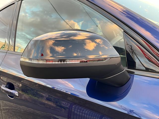 Q5スポーツバック 40TDIクワトロ Sライン・ディーゼルターボ・4WD ワンオ-ナ‐車・全方位カメラ・マトリックスLEDライト・ブラックスタイリング・シートヒーター・クリアランスソナー・純正19インチアルミ・電動リアゲート(10枚目)