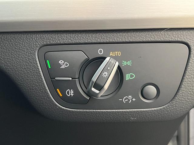 Q5スポーツバック 40TDIクワトロ Sライン・ディーゼルターボ・4WD ワンオ-ナ‐車・全方位カメラ・マトリックスLEDライト・ブラックスタイリング・シートヒーター・クリアランスソナー・純正19インチアルミ・電動リアゲート(30枚目)