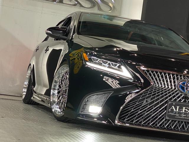 カムリ ハイブリッド　Ｇパッケージ　スピンドルバンパー　ＬＥＤ３眼ヘッドライト　フルタップ車高調　新品アレスメッキ１９インチホイール　サイド・リアハーフエアロ　ＳＤナビ　ルームミラー型ドライブレコーダー（12枚目）