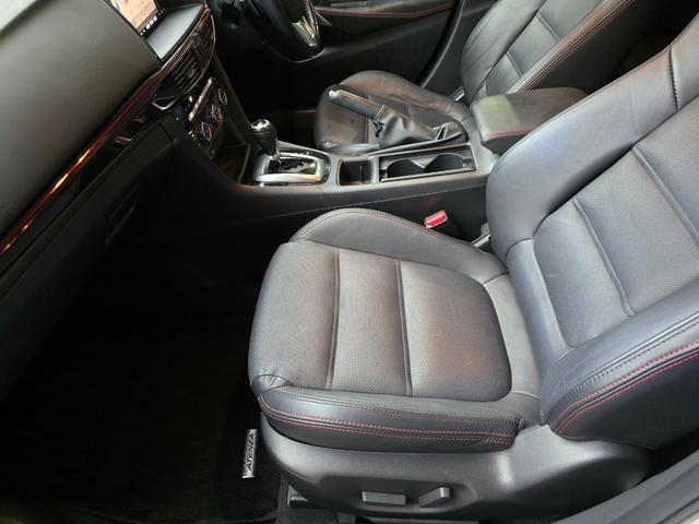アテンザセダン ＸＤ　Ｌパッケージ　ハーフフルエアロ　ブリッツフルタップ車高調　２０インチアルミホイール　黒革シート　シートヒーター　ＨＤＤナビ　Ｂｌｕｅｔｏｏｔｈオーディオ　バックカメラ　フルセグＴＶ（35枚目）