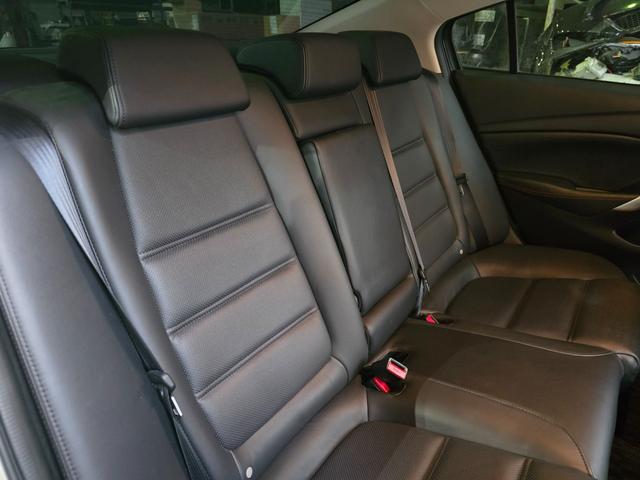 アテンザセダン ＸＤ　Ｌパッケージ　ハーフフルエアロ　ブリッツフルタップ車高調　２０インチアルミホイール　黒革シート　シートヒーター　ＨＤＤナビ　Ｂｌｕｅｔｏｏｔｈオーディオ　バックカメラ　フルセグＴＶ（43枚目）
