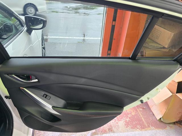 アテンザセダン ＸＤ　Ｌパッケージ　ハーフフルエアロ　ブリッツフルタップ車高調　２０インチアルミホイール　黒革シート　シートヒーター　ＨＤＤナビ　Ｂｌｕｅｔｏｏｔｈオーディオ　バックカメラ　フルセグＴＶ（46枚目）