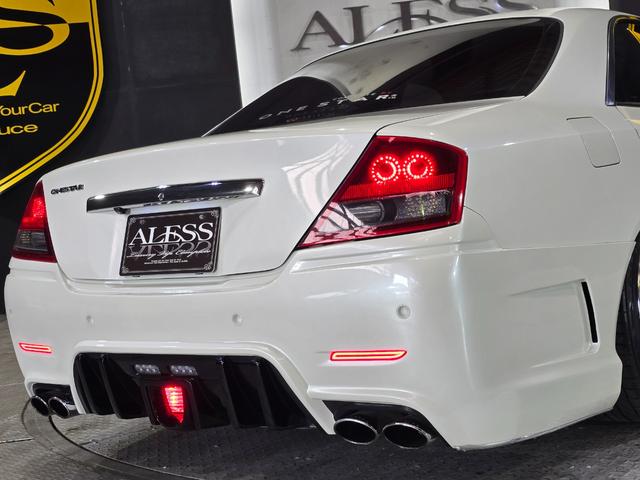 グロリア グランツーリスモ３００ＳＶ　ナビエディション　ワンスターワンオフフルエアロ　４本出しマフラー　フルタップ車高調　レオンハルト１９インチ　ＶＩＰＥＲセキュリティ　カロッツェリアサイバーナビ　加工ライト　Ｂｌｕｅｔｏｏｔｈオーディオ（11枚目）