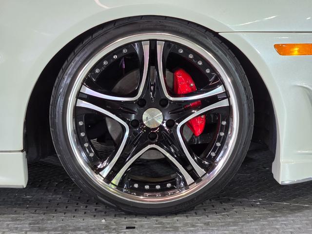 グロリア グランツーリスモ３００ＳＶ　ナビエディション　ワンスターワンオフフルエアロ　４本出しマフラー　フルタップ車高調　レオンハルト１９インチ　ＶＩＰＥＲセキュリティ　カロッツェリアサイバーナビ　加工ライト　Ｂｌｕｅｔｏｏｔｈオーディオ（67枚目）