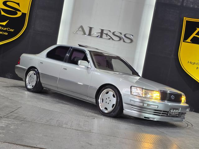 セルシオ C仕様 前期最終型 走行距離1万6千キロ ワンオーナー 当時物シュティッヒディッシュ17インチ 純正サンルーフ 純正グレー革シート 純正オプションエアロスポイラー FIELD製サスコン ガナドールマフラー(18枚目)