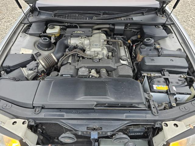 セルシオ C仕様 前期最終型 走行距離1万6千キロ ワンオーナー 当時物シュティッヒディッシュ17インチ 純正サンルーフ 純正グレー革シート 純正オプションエアロスポイラー FIELD製サスコン ガナドールマフラー(19枚目)