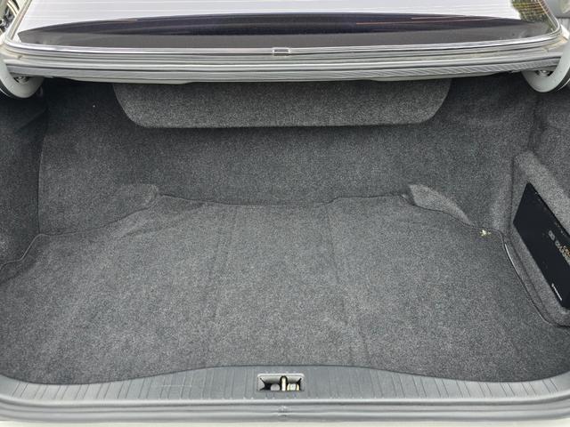 セルシオ C仕様 前期最終型 走行距離1万6千キロ ワンオーナー 当時物シュティッヒディッシュ17インチ 純正サンルーフ 純正グレー革シート 純正オプションエアロスポイラー FIELD製サスコン ガナドールマフラー(48枚目)