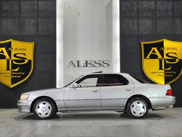 セルシオ C仕様 前期最終型 走行距離1万6千キロ ワンオーナー 当時物シュティッヒディッシュ17インチ 純正サンルーフ 純正グレー革シート 純正オプションエアロスポイラー FIELD製サスコン ガナドールマフラー(65枚目)