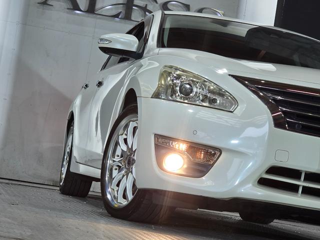 ティアナ ＸＶ　黒革シート　ＷＯＲＫシュバート１９インチ　ＨＤＤマルチナビ　Ｂｌｕｅｔｏｏｔｈオーディオ　３６０度カメラ　純正セキュリティ（11枚目）