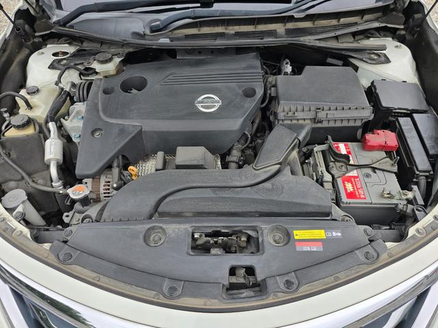 ティアナ ＸＶ　黒革シート　ＷＯＲＫシュバート１９インチ　ＨＤＤマルチナビ　Ｂｌｕｅｔｏｏｔｈオーディオ　３６０度カメラ　純正セキュリティ（16枚目）