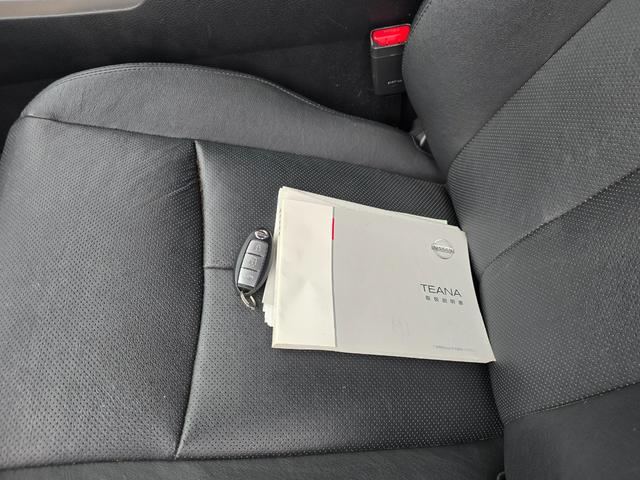 ティアナ ＸＶ　黒革シート　ＷＯＲＫシュバート１９インチ　ＨＤＤマルチナビ　Ｂｌｕｅｔｏｏｔｈオーディオ　３６０度カメラ　純正セキュリティ（42枚目）