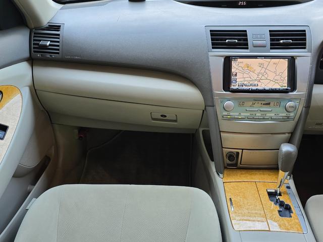 カムリ G リミテッドエディション スピンドルバンパー&シーケンシャルウィンカーヘッドライト フルタップ車高調 ロクサーニ20インチ 走行4万キロ台 クルコン ETC Bカメラ(18枚目)