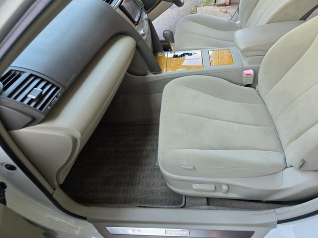 カムリ G リミテッドエディション スピンドルバンパー&シーケンシャルウィンカーヘッドライト フルタップ車高調 ロクサーニ20インチ 走行4万キロ台 クルコン ETC Bカメラ(30枚目)