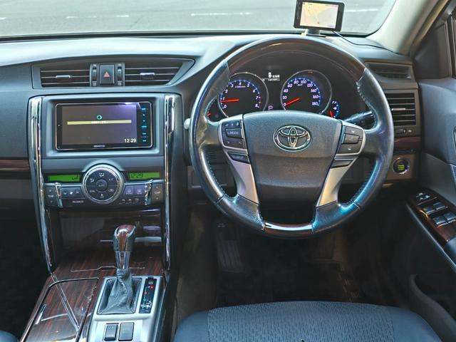 マークＸ ２５０Ｇ　リラックスセレクション・ブラックリミテッド　後期フェイス　ローダウン　ハーフエアロ　２０インチホイール　ケンウッドＳＤナビ　Ｂｌｕｅｔｏｏｔｈオーディオ　ドラレコ　レーダー探知機（21枚目）