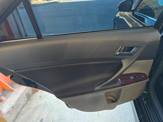 マークＸ ２５０Ｇ　リラックスセレクション・ブラックリミテッド　後期フェイス　ローダウン　ハーフエアロ　２０インチホイール　ケンウッドＳＤナビ　Ｂｌｕｅｔｏｏｔｈオーディオ　ドラレコ　レーダー探知機（45枚目）