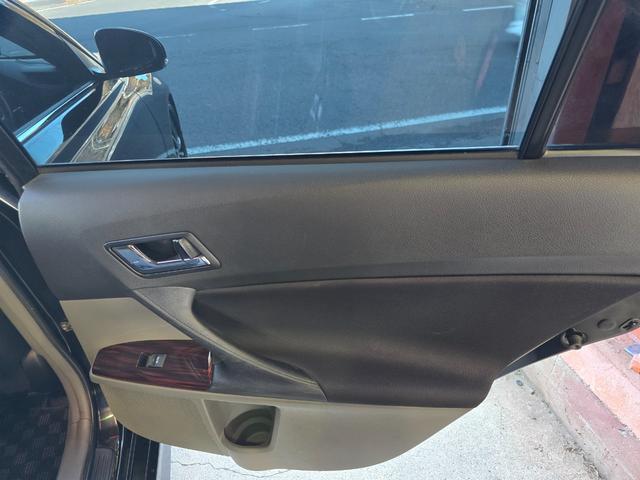 マークＸ ２５０Ｇ　リラックスセレクション・ブラックリミテッド　後期フェイス　ローダウン　ハーフエアロ　２０インチホイール　ケンウッドＳＤナビ　Ｂｌｕｅｔｏｏｔｈオーディオ　ドラレコ　レーダー探知機（46枚目）