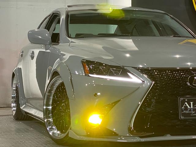 ＩＳ ＩＳ３５０　バージョンＳ　ビス止めオーバーフェンダー　現行ルックエアロ　ＬＥＤヘッド＆テール　ネジ式車高調　新品１９インチシュタイナー　アレスブラック　サンルーフ　マークレビンソン（13枚目）