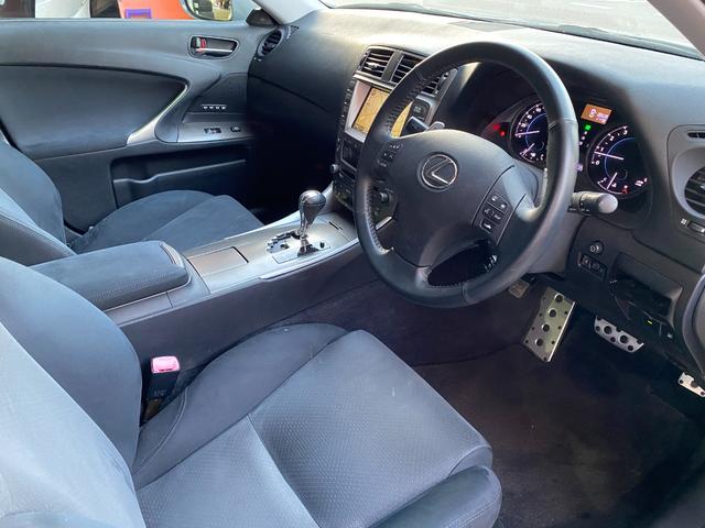 ＩＳ ＩＳ３５０　バージョンＳ　ビス止めオーバーフェンダー　現行ルックエアロ　ＬＥＤヘッド＆テール　ネジ式車高調　新品１９インチシュタイナー　アレスブラック　サンルーフ　マークレビンソン（36枚目）