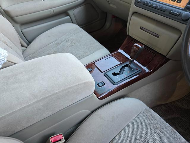 クラウン アスリートG ハーフフルエアロ ブラック全塗装 新品エアロ 新品車高調 新品ALESSメッキ19インチホイール 走行距離5万2千キロ(30枚目)