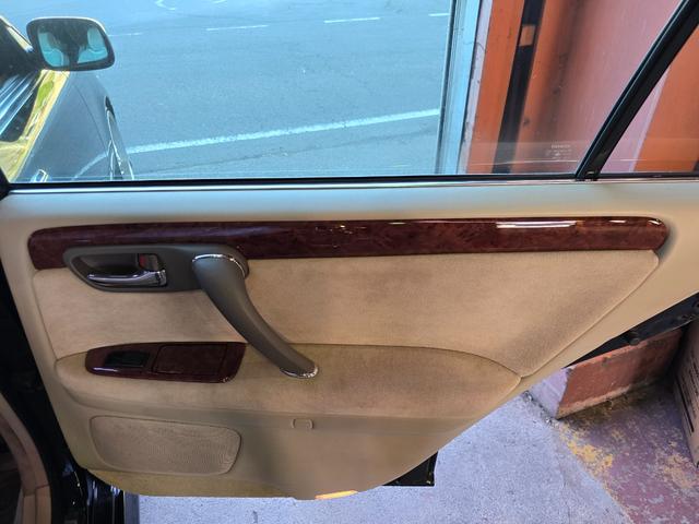 クラウン アスリートG ハーフフルエアロ ブラック全塗装 新品エアロ 新品車高調 新品ALESSメッキ19インチホイール 走行距離5万2千キロ(44枚目)