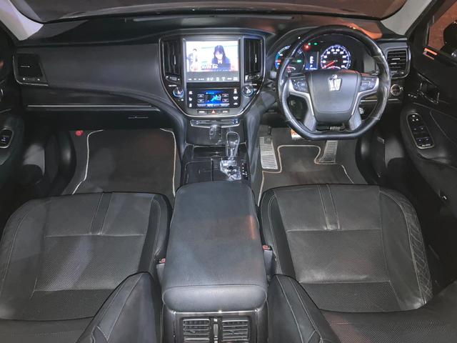 クラウンハイブリッド アスリートG ROJAMコンプリート サンルーフ 黒革シート ALESSメッキ19インチホイール JUNIT4灯フォグ RSR車高調 4本出しマフラー HDDマルチナビ Bluetoothオーディオ レーダー探知機(22枚目)