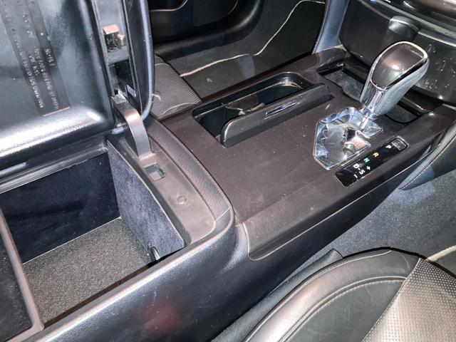 クラウンハイブリッド アスリートG ROJAMコンプリート サンルーフ 黒革シート ALESSメッキ19インチホイール JUNIT4灯フォグ RSR車高調 4本出しマフラー HDDマルチナビ Bluetoothオーディオ レーダー探知機(32枚目)