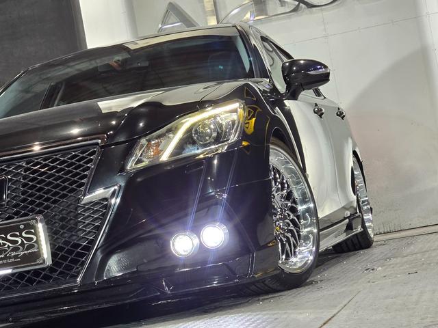 クラウンハイブリッド アスリートG ROJAMコンプリート サンルーフ 黒革シート ALESSメッキ19インチホイール JUNIT4灯フォグ RSR車高調 4本出しマフラー HDDマルチナビ Bluetoothオーディオ レーダー探知機(50枚目)