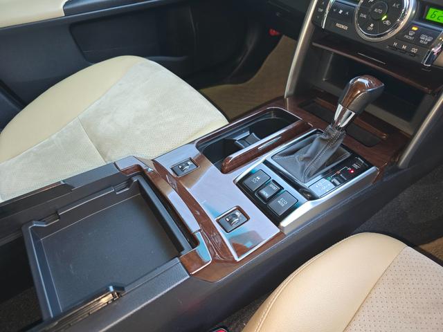 マークX プレミアム WORK19インチ フルタップ車高調 ハーフエアロ スポーツマフラー アルパイン8型SDナビ Bluetoothオーディオ ハーフレザーシート LEDルームランプ(30枚目)