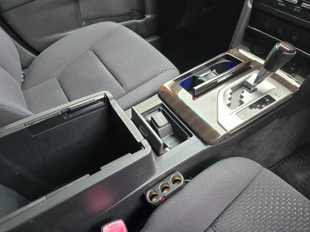 TOYOTA CAMRY HYBRID G PACKAGE