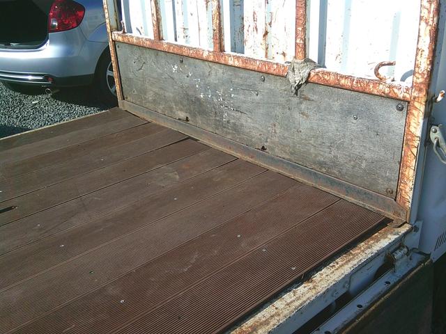 MAZDA BRAWNY TRUCK DX