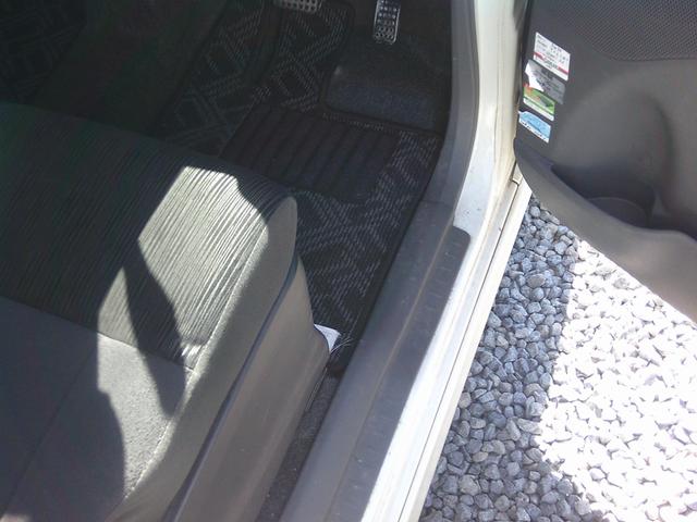 タント カスタムＸリミテッド　車検２年　エアコン　ＥＴＣ　パワステ　パワーウィンドウ　片側電動スライドドア　キーレスエントリー　集中ドアロック　エアバック　ＡＢＳ（33枚目）