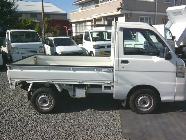 ハイゼットトラック エアコン・パワステ　スペシャル　車検２年　パートタイム４ＷＤ　エアコン　パワステ（12枚目）