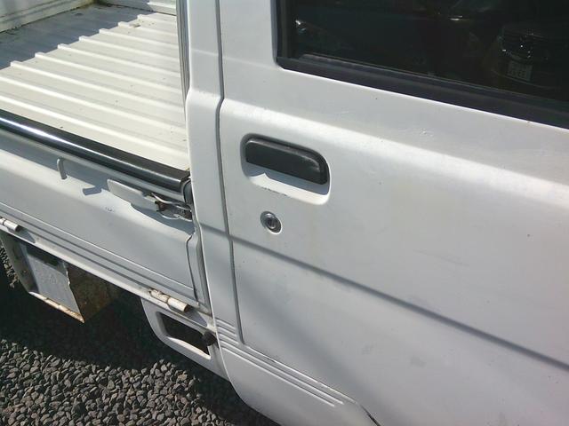 ハイゼットトラック エアコン・パワステ　スペシャル　車検２年　パートタイム４ＷＤ　エアコン　パワステ（18枚目）