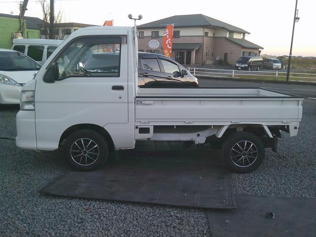 ハイゼットトラック 農用スペシャル　パートタイム４ＷＤ　エアコン　パワステ（6枚目）