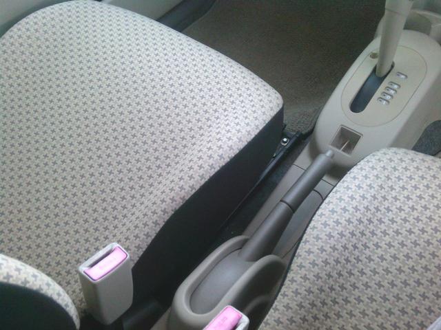 アルト Ｇ　車検２年　エアコン　パワステ　パワーウィンドウ　エアバック　集中ドアロック　ＡＢＳ　キーレスエントリー　電格ミラー　ＣＤ再生（30枚目）