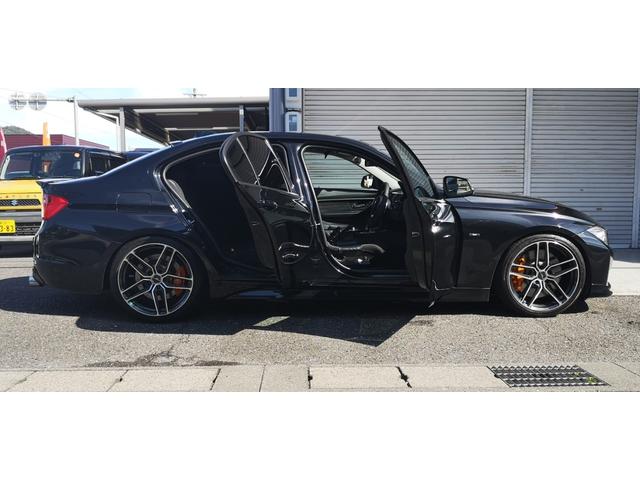 ３シリーズ ３２８ｉスポーツ　ＡＣＳｃｈｎｉｔｚｅｒコンプリート・エアロ・マフラー・ホイール・メダル・トランクガード　Ｍ　ＰＥＲＦＯＲＭＡＮＣＥブレーキキット　ブリッツ車高調　前後Ｈ＆Ｒスタビライザー　レカロフルバケ２脚　保証書付（11枚目）