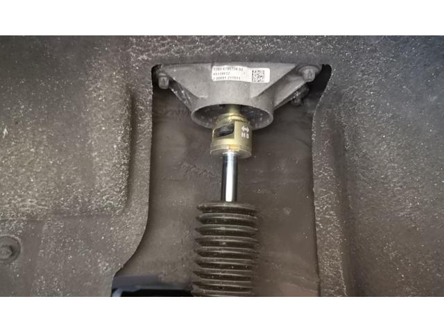 ３シリーズ ３２８ｉスポーツ　ＡＣＳｃｈｎｉｔｚｅｒコンプリート・エアロ・マフラー・ホイール・メダル・トランクガード　Ｍ　ＰＥＲＦＯＲＭＡＮＣＥブレーキキット　ブリッツ車高調　前後Ｈ＆Ｒスタビライザー　レカロフルバケ２脚　保証書付（41枚目）