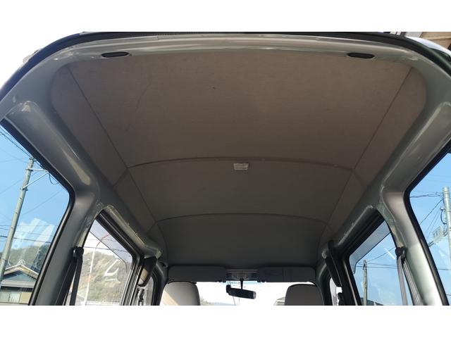 サンバーバン トランスポーター４ＷＤ　タイミングベルト交換済み　ハイルーフ　５ＭＴ　スタッドレスタイヤ装着　ルーフキャリア　社外ナビ　集中ドアロック　パワーウィンドウ　パワーステアリング　エアコン　スライドドア　禁煙車（45枚目）