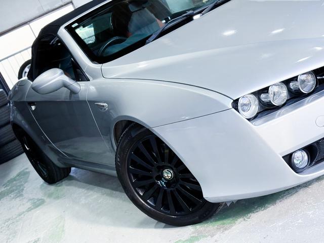 アルファスパイダー 2.2 JTS セレスピード 電動オープン/ブルータバコカラーインテリア/ナビ/バックカメラ/ETC(21枚目)