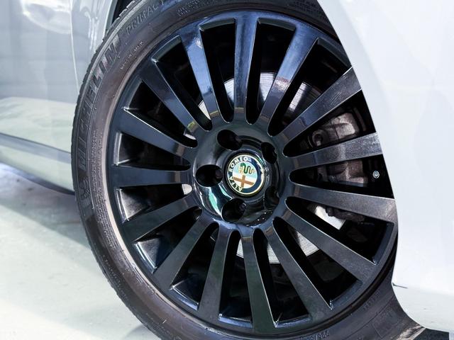 アルファスパイダー 2.2 JTS セレスピード 電動オープン/ブルータバコカラーインテリア/ナビ/バックカメラ/ETC(23枚目)