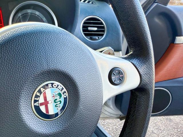 アルファスパイダー 2.2 JTS セレスピード 電動オープン/ブルータバコカラーインテリア/ナビ/バックカメラ/ETC(42枚目)