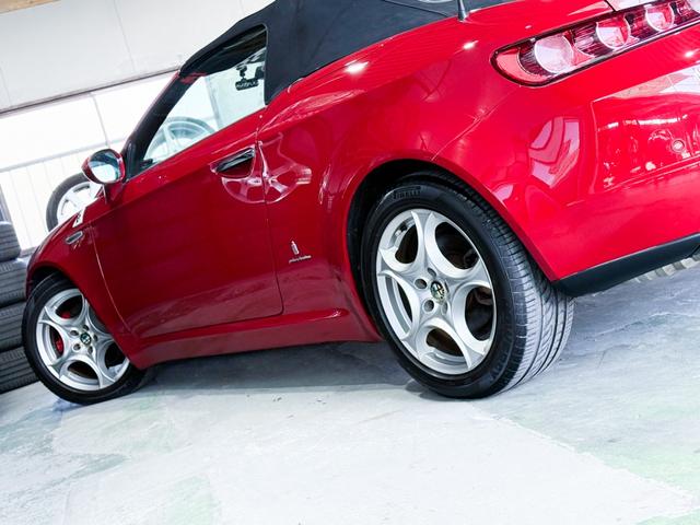 アルファスパイダー 2.2 JTS セレスピード 電動オープン/レザーシート/メモリー付きパワーシート&ヒーター/ナビ/ETC/バックカメラ/車検2年付(23枚目)