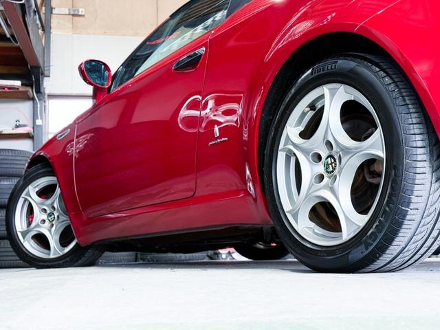 アルファスパイダー 2.2 JTS セレスピード 電動オープン/レザーシート/メモリー付きパワーシート&ヒーター/ナビ/ETC/バックカメラ/車検2年付(24枚目)