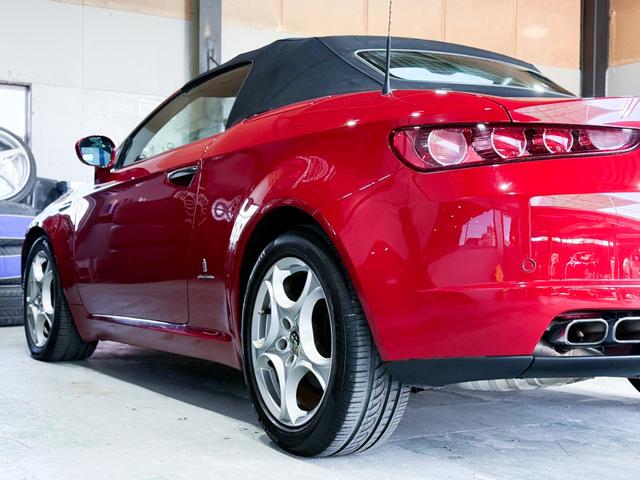 アルファスパイダー 2.2 JTS セレスピード 電動オープン/レザーシート/メモリー付きパワーシート&ヒーター/ナビ/ETC/バックカメラ/車検2年付(26枚目)