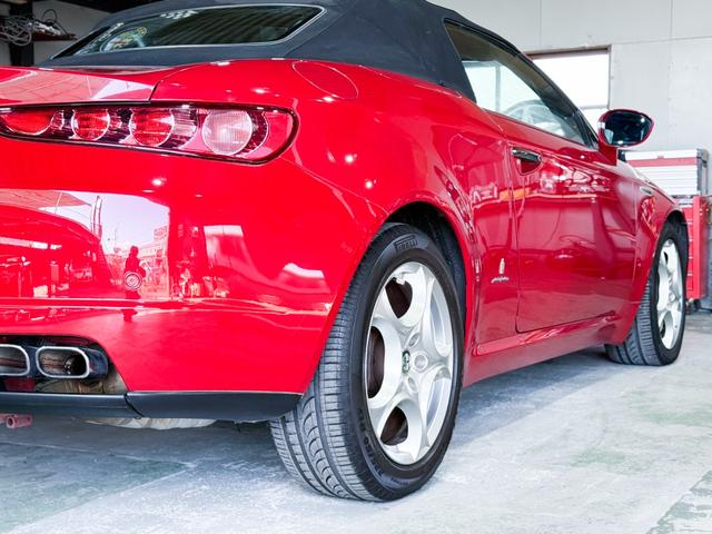 アルファスパイダー 2.2 JTS セレスピード 電動オープン/レザーシート/メモリー付きパワーシート&ヒーター/ナビ/ETC/バックカメラ/車検2年付(27枚目)