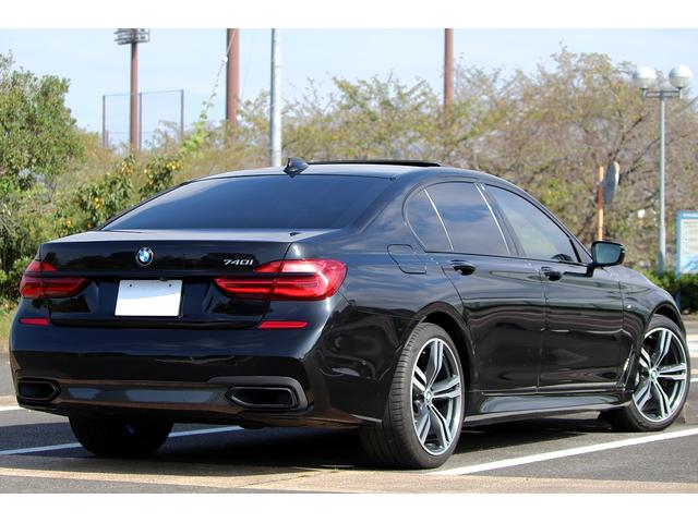 ７シリーズ ７４０ｉ　Ｍスポーツ　車検２年付　リヤコンフォートＰＫＧ　リヤエンターテイメント　ディスプレイキー　サンルーフ　ＬＥＤヘッドライト　２０ＡＷ　ハーマンカードンサラウンド　トップビュー　ドライビングアシストプラス（4枚目）