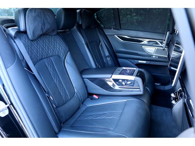７シリーズ ７４０ｉ　Ｍスポーツ　車検２年付　リヤコンフォートＰＫＧ　リヤエンターテイメント　ディスプレイキー　サンルーフ　ＬＥＤヘッドライト　２０ＡＷ　ハーマンカードンサラウンド　トップビュー　ドライビングアシストプラス（49枚目）