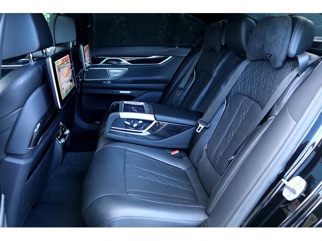 ７シリーズ ７４０ｉ　Ｍスポーツ　車検２年付　リヤコンフォートＰＫＧ　リヤエンターテイメント　ディスプレイキー　サンルーフ　ＬＥＤヘッドライト　２０ＡＷ　ハーマンカードンサラウンド　トップビュー　ドライビングアシストプラス（50枚目）